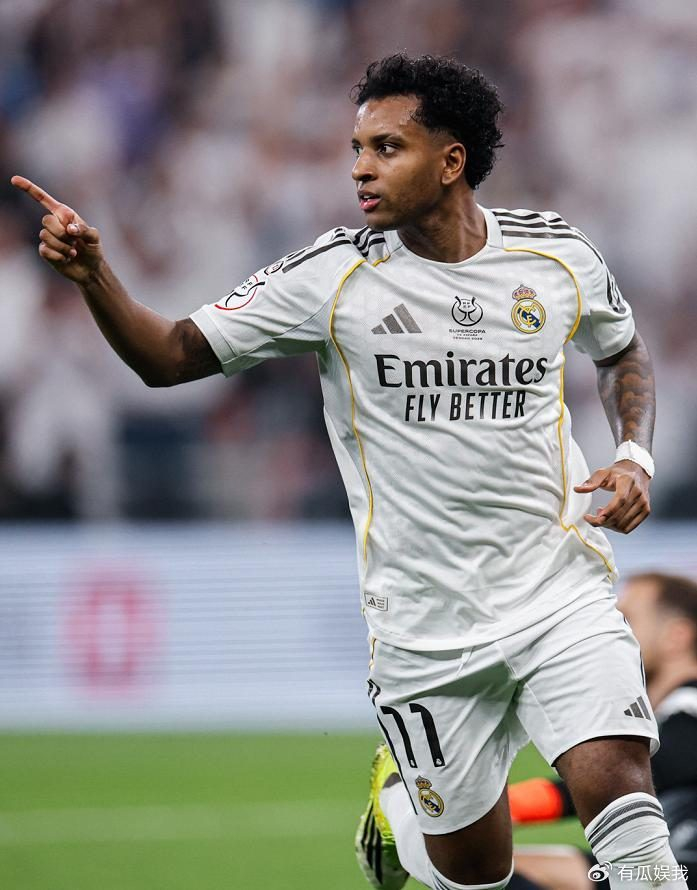 三亿体育官方网站-足坛一夜动态：大巴黎四连冠，皇马复仇马竞，利物浦阻击阿森纳|巴黎圣日耳曼|AC米兰|马赛|皇家马德里|舍瓦利耶_新浪体育_新浪新闻